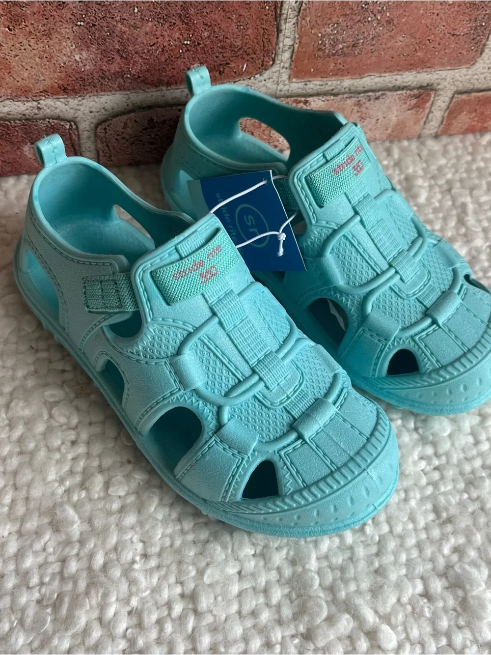 Striderite 360 aqua blue water shoes sandals size 12